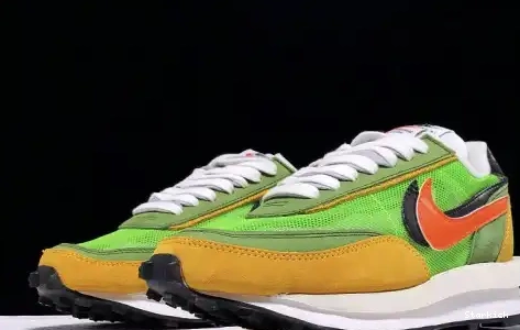 Nike BV0073-300 LD sacai Green Gusto  Waffle 0604